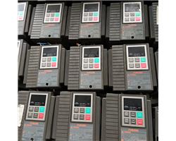 专业维修富士变频器 FRN5.5G1S-4C报OU1故障