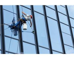 广州专业蜘蛛人外墙清洗 玻璃幕墙高空作业 高空质量安全清洗