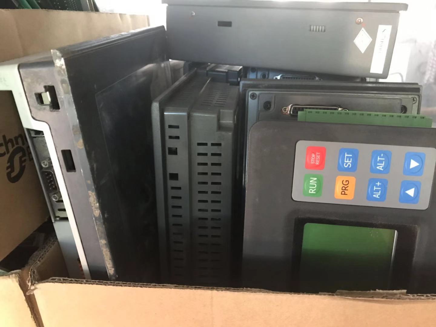 高压变频器操作面板.jpg