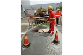 這里是無(wú)錫新區(qū)碩放雨水管道清污