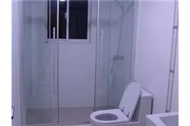 上海淋浴房移門維修 黃浦區(qū)玻璃移門傾斜滑輪維修