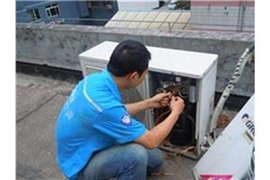 香河美的空調(diào)維修加氟市區(qū)各點(diǎn)快速處理服務(wù)