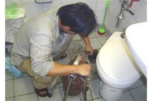 杭州江干区马桶疏通水管漏水维修地弹簧更换