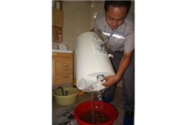 濟(jì)南歷下區(qū)電熱水器維修 太陽能熱水器維修 安裝 移機(jī) 清洗