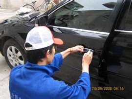 呼市 呼和浩特市 開汽車鎖 專業(yè)配汽車芯片鑰匙 