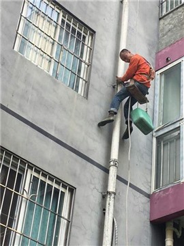 桂林衛(wèi)生間廚房水管維修水龍頭維修安裝 
