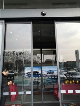 上海浦东张江玻璃门维修 自动门相互错位维修