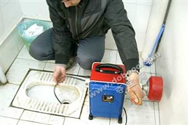 专业疏通厨房厕所地漏小便池下水道 清掏化粪池污水井