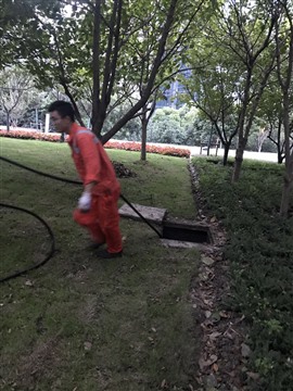 高壓清洗管道