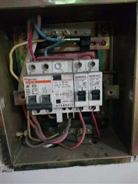 太原康宁街电工电路维修跳闸 维修插座没电 开关更换