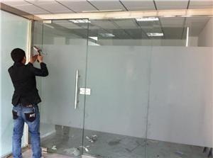 日喀则市维修玻璃门 日喀则换玻璃门把手门锁