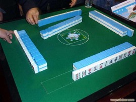 加裝普通四口麻將機(jī)智能版麻將機(jī)在洛陽有店