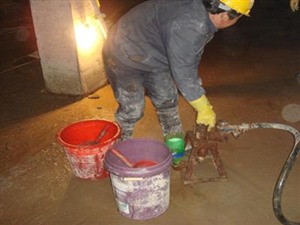 武汉卫生间漏水维修公司｛20年质量保证｝卫生间防水堵漏