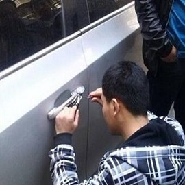 義烏福田開鎖電話|荷葉塘附近開汽車鎖|配汽車鑰匙師傅電話