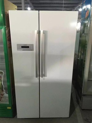 三亚美的冰箱维修24小时服务电话=美的冰箱全国报修热线