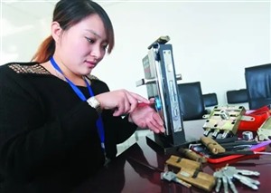 康平县开锁换锁芯公司24小时电话号码