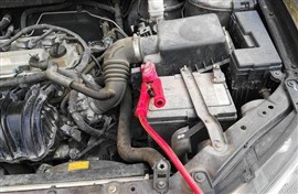 汽車沒電怎么叫搭電-搭電師傅電話