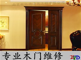專業(yè)維修木門要多少錢？衛(wèi)生間玻璃木移門更換吊輪滑輪