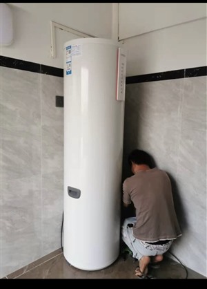 漳州市果田空氣能熱水器客服維修電話/空氣能上門修理一次多少錢