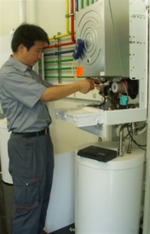 重庆阿里斯顿热水器维修电话=阿里斯顿热水器全国400热线