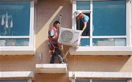 重慶財富中心大金空調(diào)維修、加氟清洗