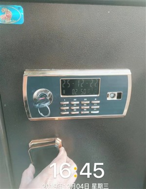 广州萝岗区上门开保险柜锁，保险柜开锁换锁芯150-200元起