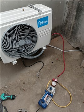 美的空調(diào)維，安裝，加氟