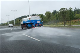 武漢“洪山區(qū)附近出租灑水車電話”洪山清洗車霧炮車出租