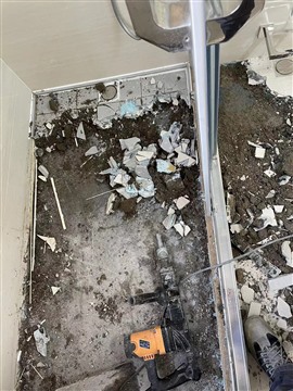 无锡电视台阿喜帮忙吴师傅专业修理卫生间厨房漏水露台阳台渗漏