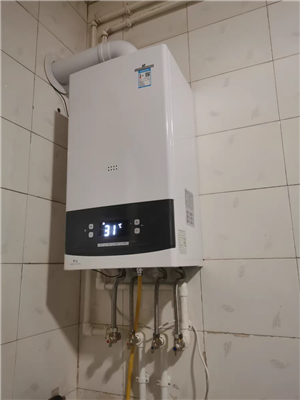 漳州市小松鼠壁掛爐維修/安裝等服務(wù)電話多少？就近上門維修熱線