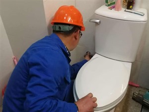 扬州卫生间免砸砖防水补漏〈免费检测〉扬州厕所漏水维修