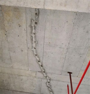 成都市阳台防水补漏地下室渗水漏水维修多年防水补漏经验