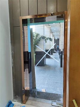 西安门店玻璃地弹门 专业定做 上门安装