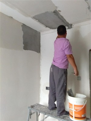 苏州专业油漆师傅 墙面裂缝粉刷 吊顶墙面修补 出租房粉刷