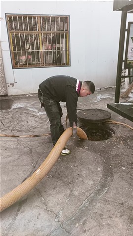 蘭州榆中縣污水井清理30分鐘內(nèi)上門服務(wù)不通不收費(fèi)！