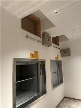 深圳餐梯維修20年老師傅，專業(yè)傳菜電梯維修速度就是快