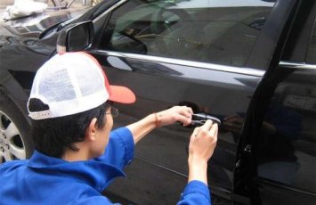 乐清开轿车锁电话,专业开各种品牌轿车,大小货车锁