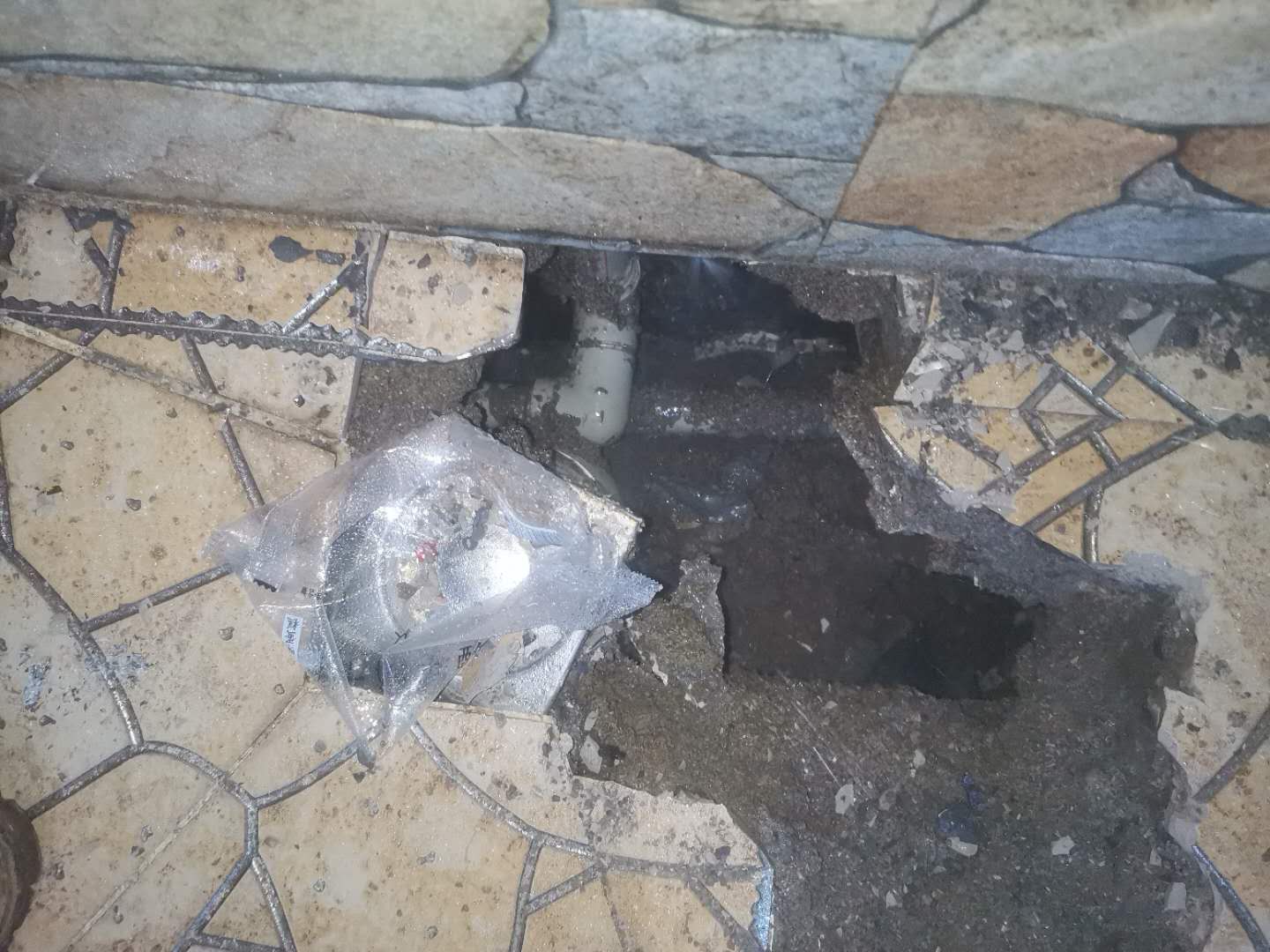 广州小区管网渗水检查，厂房地埋管网开挖修漏