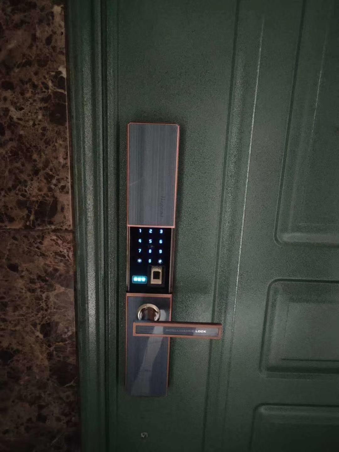 u_2560557050_2475828870&fm_193.jpeg u_2560557050_2475828870&fm_193.jpeg