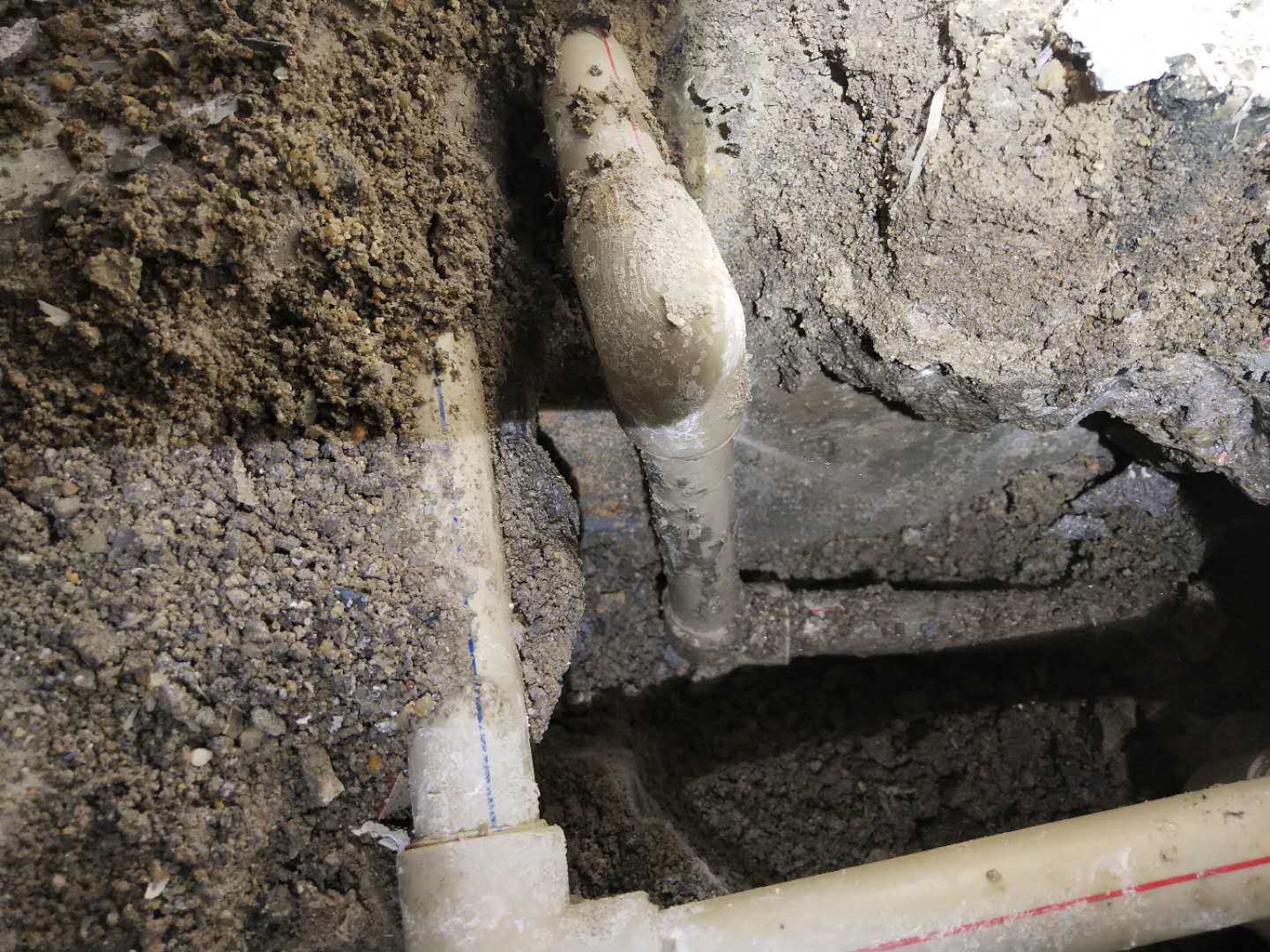 广州自来水管漏水维修,地下水管漏水测漏精确找漏水点