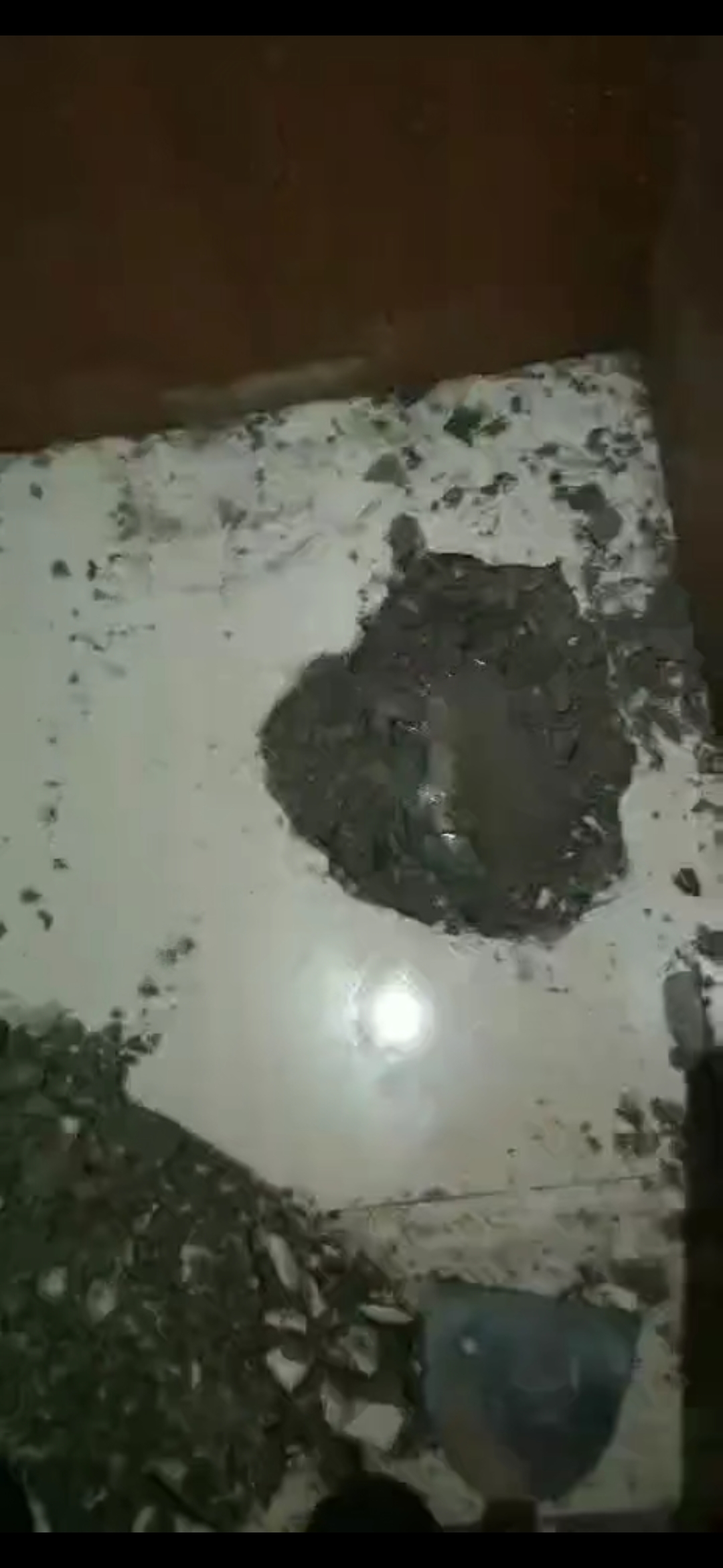 珠海天花板滴水渗水测漏，香洲房屋水管漏水检测维修