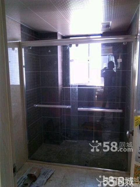西湖区淋浴房轮子维修文一路定做淋浴房玻璃，浴室夹更换