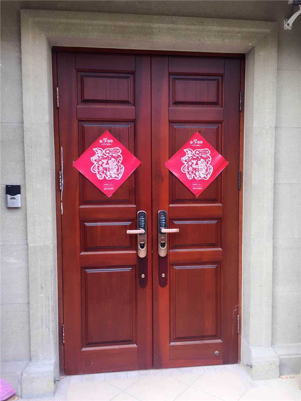 济南天福苑小区附近开锁公司、更换防盗门把手面板