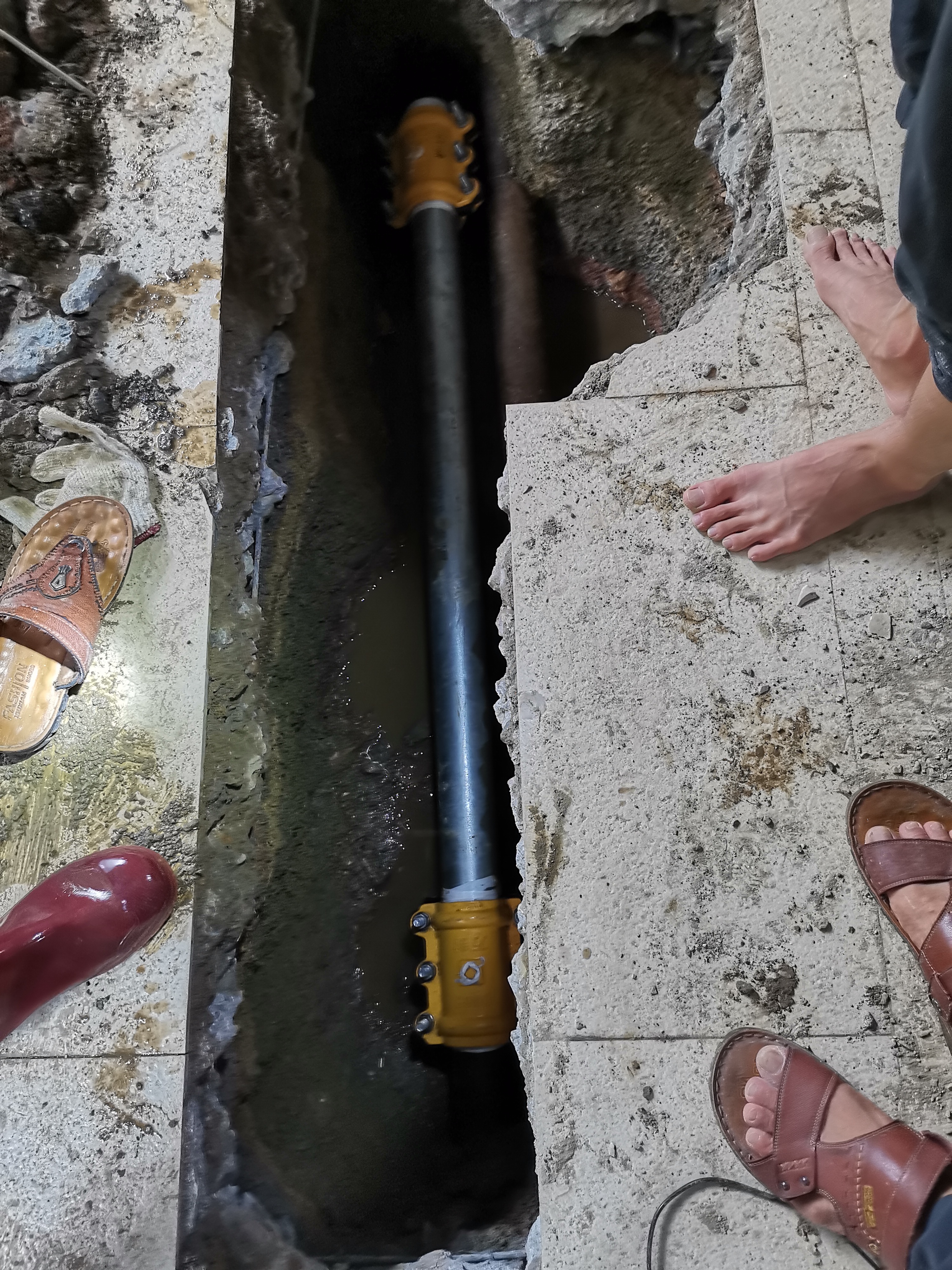 越秀管道爆管漏水抢修，专业正规管道漏水检测