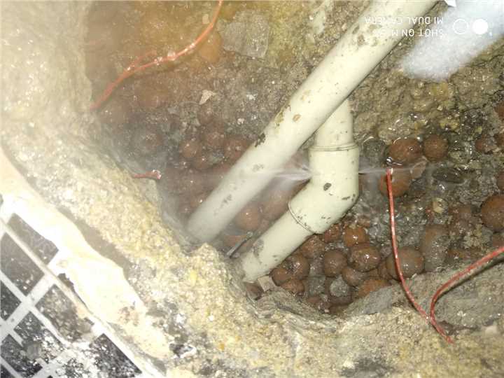 东莞常平商品房漏水检测，小区住户家水管漏水查漏维修