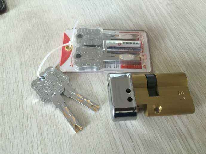 济南发祥福邸附近开锁公司-各类汽车配钥匙修锁