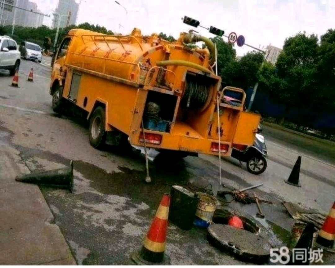 哈尔滨市专业抽粪，污泥，泥浆，疏通下水道马桶化粪池清理隔油池