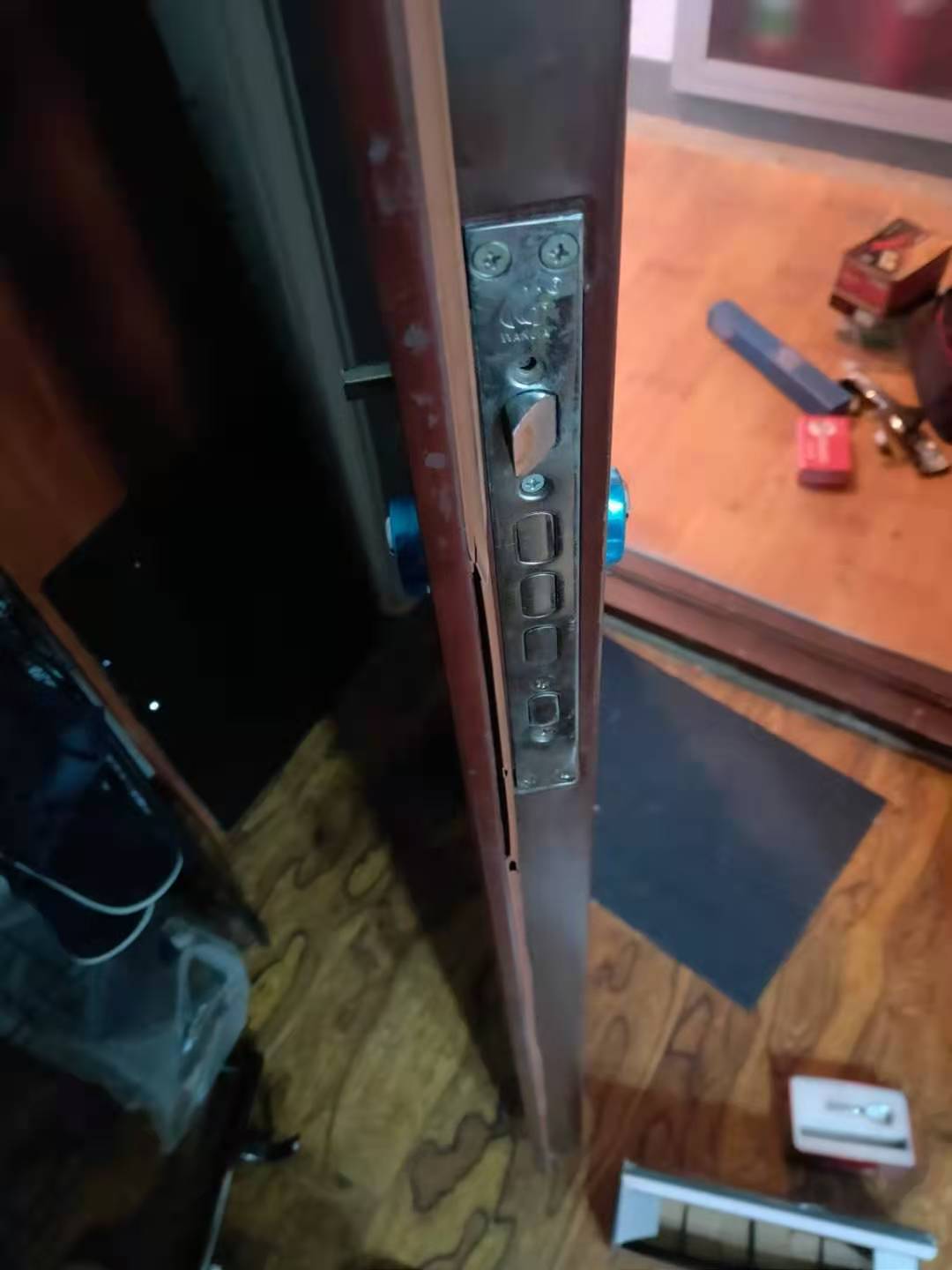 来广营开锁公司(无损开锁)来广营换门锁芯