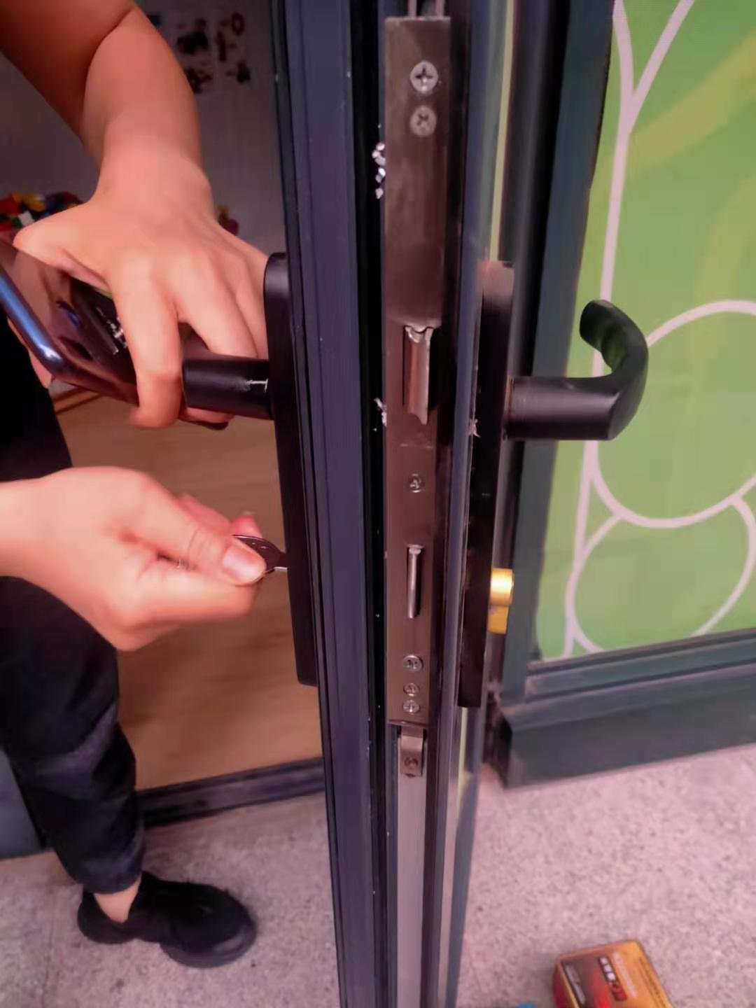 霍营开换门锁-霍营换锁电话