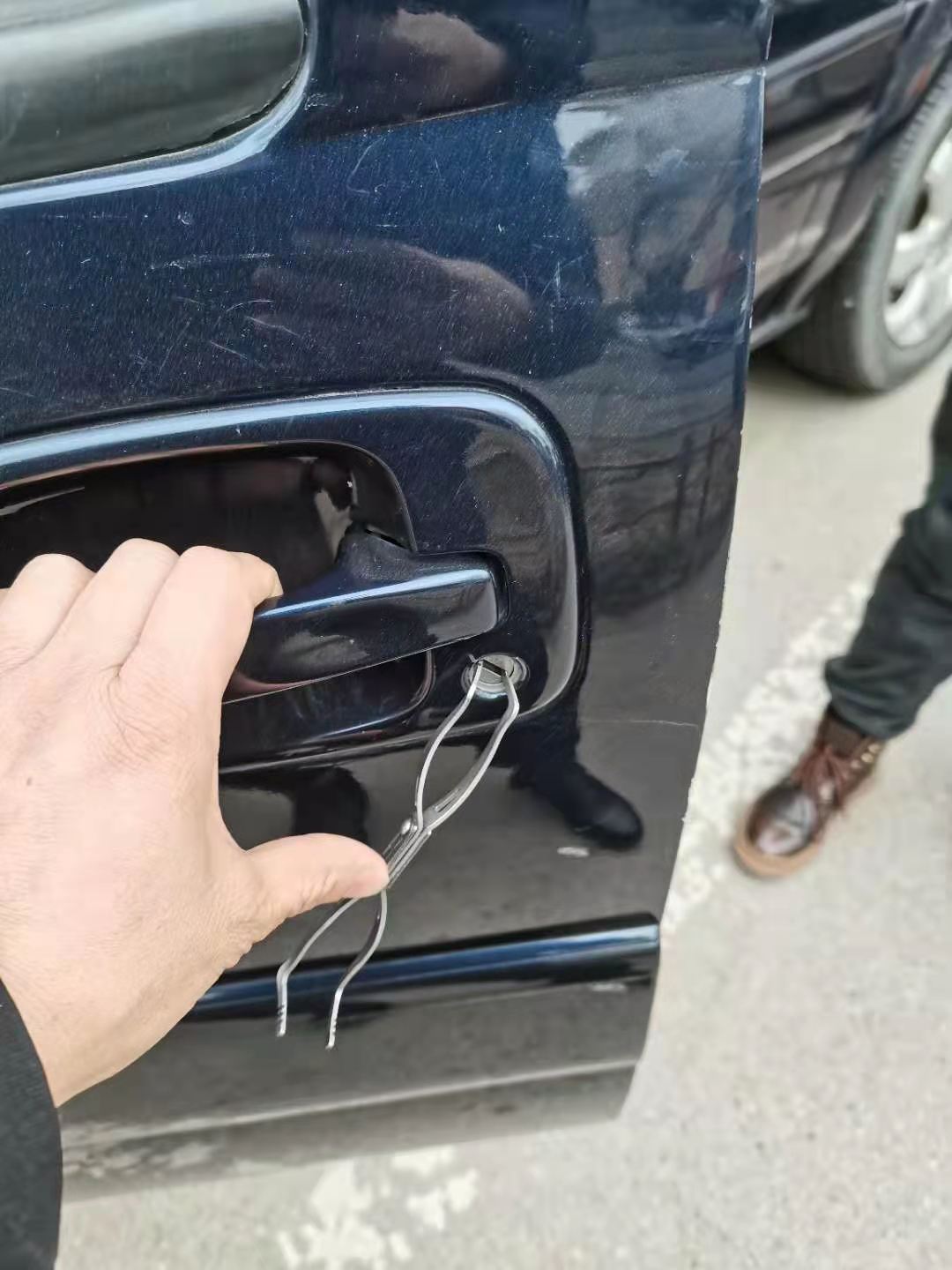 小黄庄开锁《安全放心可靠》小黄庄开车锁